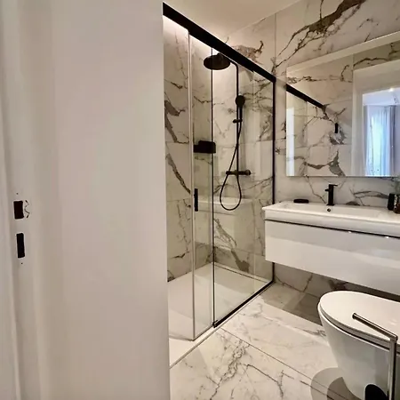 Apartment Superbes 3br Musee Du Louvre Valois Paris