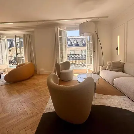 Superbes 3br Musee Du Louvre Valois Paris